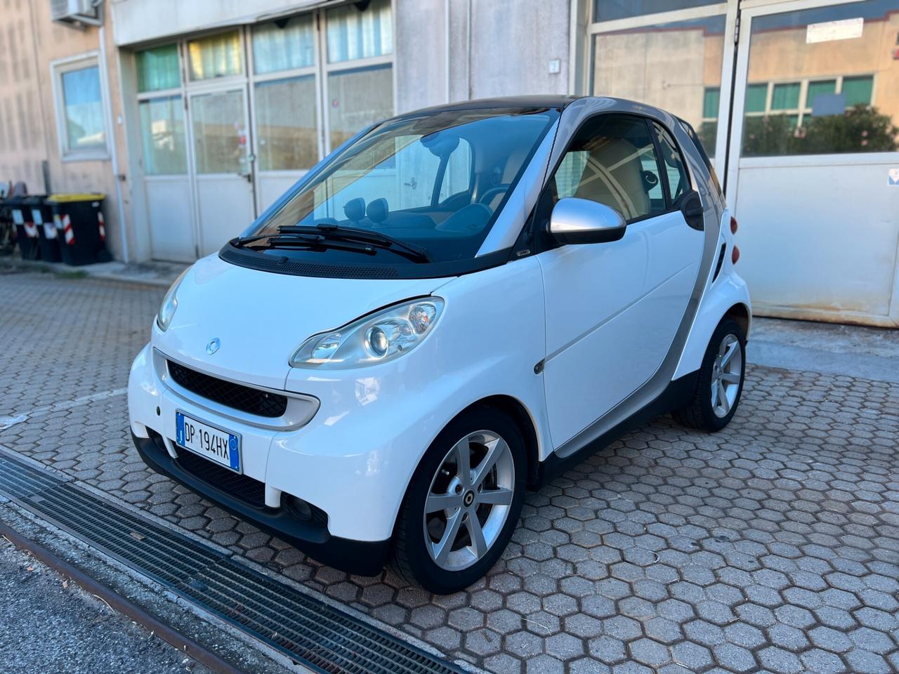 Smart ForTwo 1000 62 kW coupé pulse