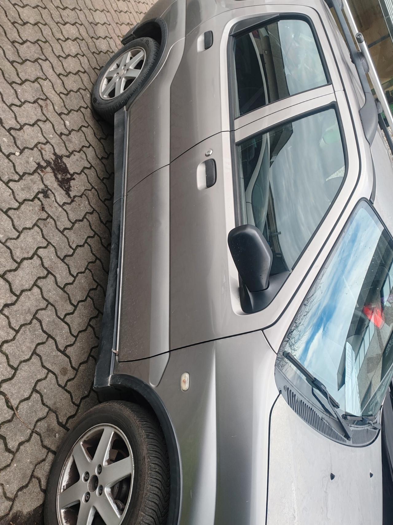 Suzuki Ignis 1.3 DDiS 16V cat Deluxe