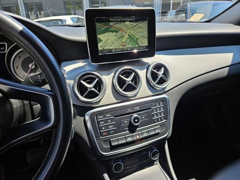 Mercedes-Benz GLA GLA 200 d Automatic Activity Edition