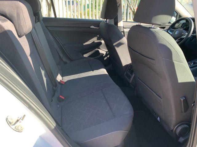 VOLKSWAGEN Golf 1.0 eTSI EVO DSG Life