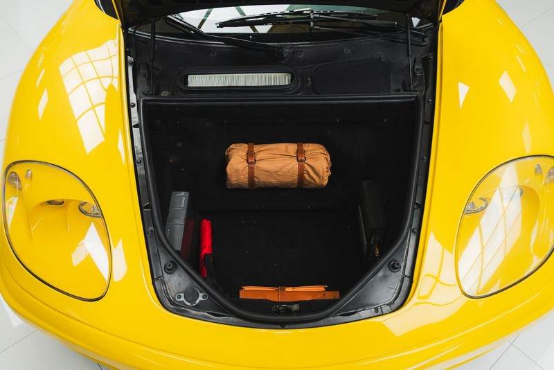 Ferrari 360 FERRARI 360 MODENA