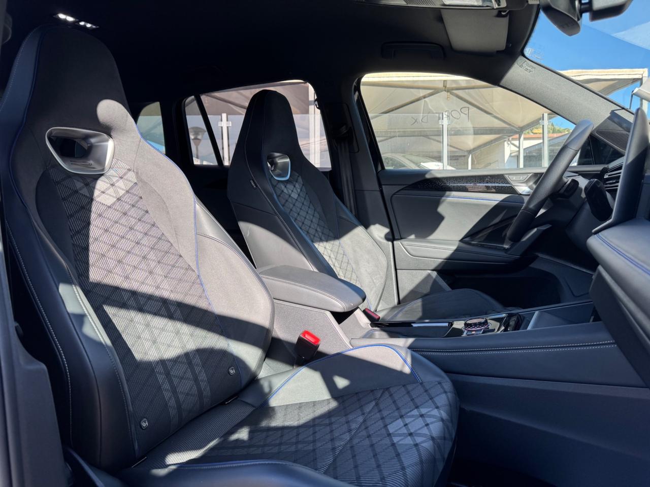 VOLKSWAGEN TIGUAN 2.0 TDI 150 CV R-LINE PLUS DSG FULL IVA