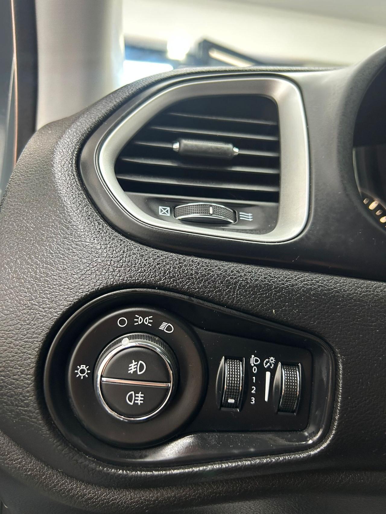 Jeep Renegade 1.6 Mjt 120 CV Longitude