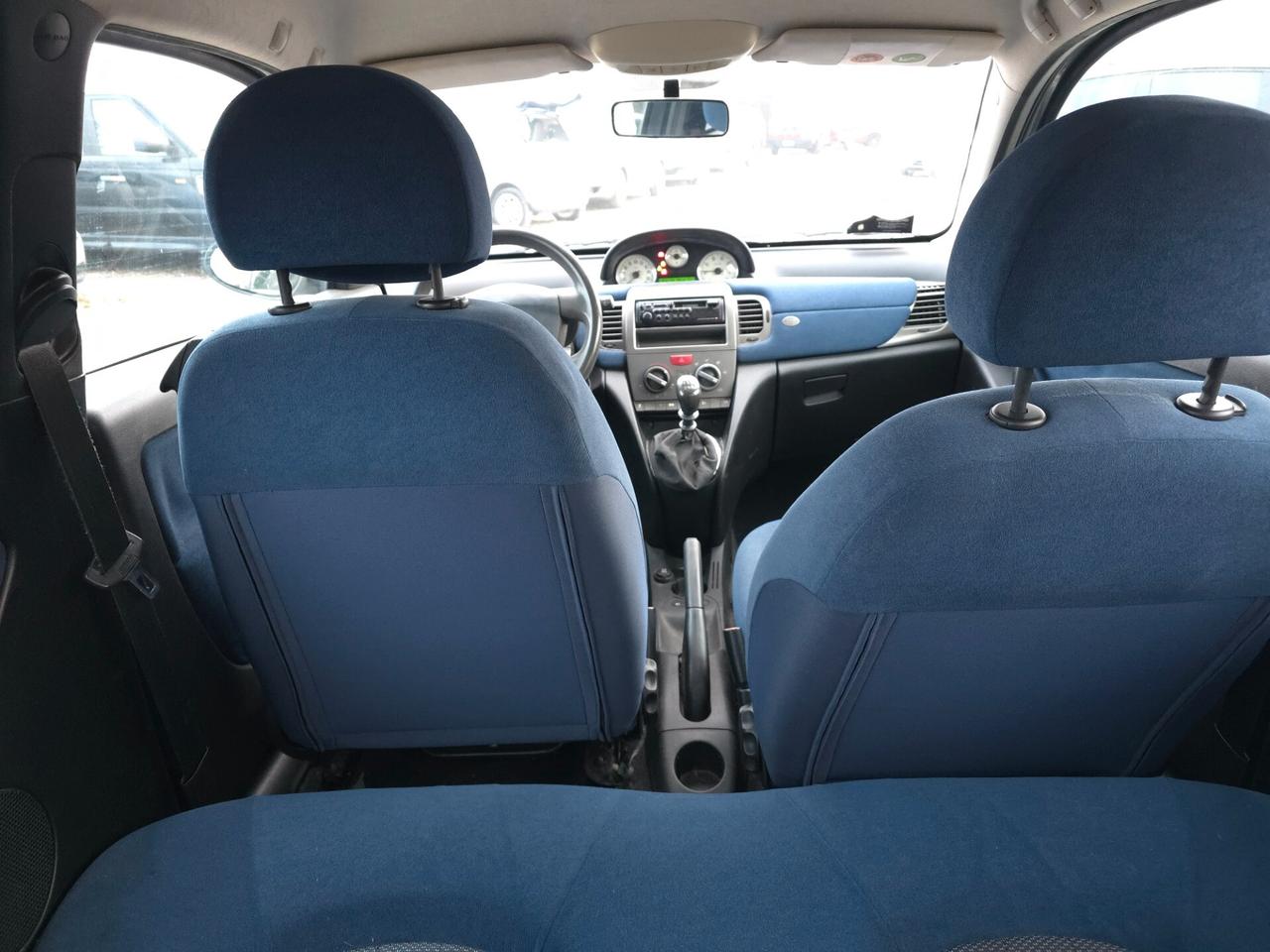 Lancia Ypsilon 1.2 16V Oro