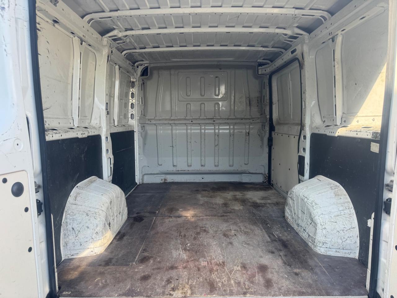 Citroen Jumper 2.0BlueHDi 130 Passo medio con porta laterale