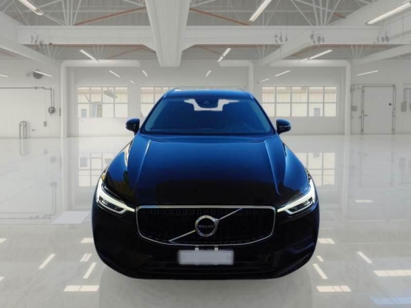 VOLVO XC60 B4 D AWD automatico Momentum Pro