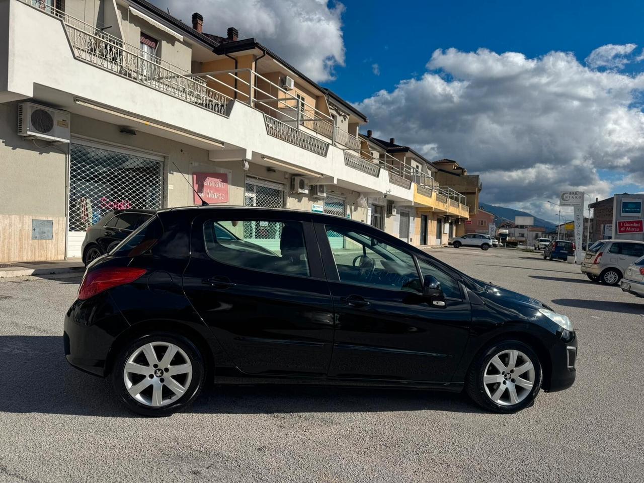 Peugeot 308 1.6 e-HDi 112CV GARANZIA