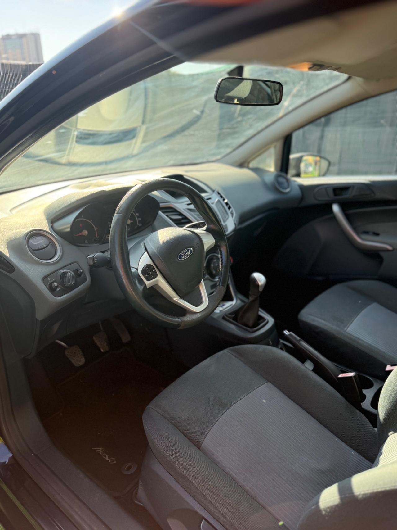 Ford FIESTA 1.4 GPL TITANIUM NEOPATENTATI