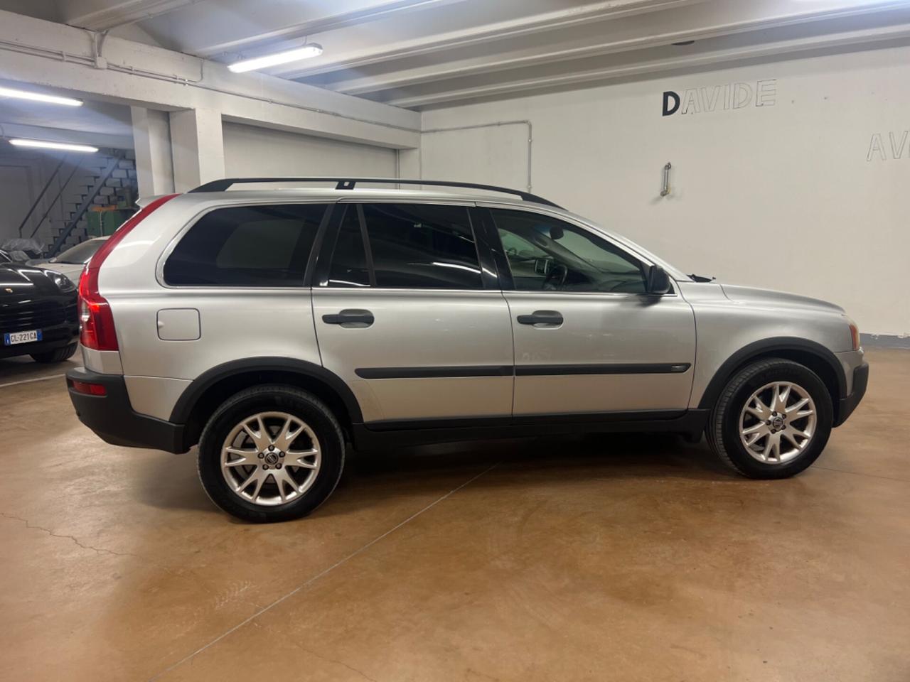 Volvo XC 90 XC90 2.4 D5 185 CV AWD Momentum