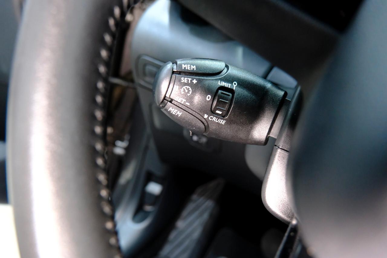 Citroen C3 Aircross 1200 T 130cv EAT6 SHINE Automatica