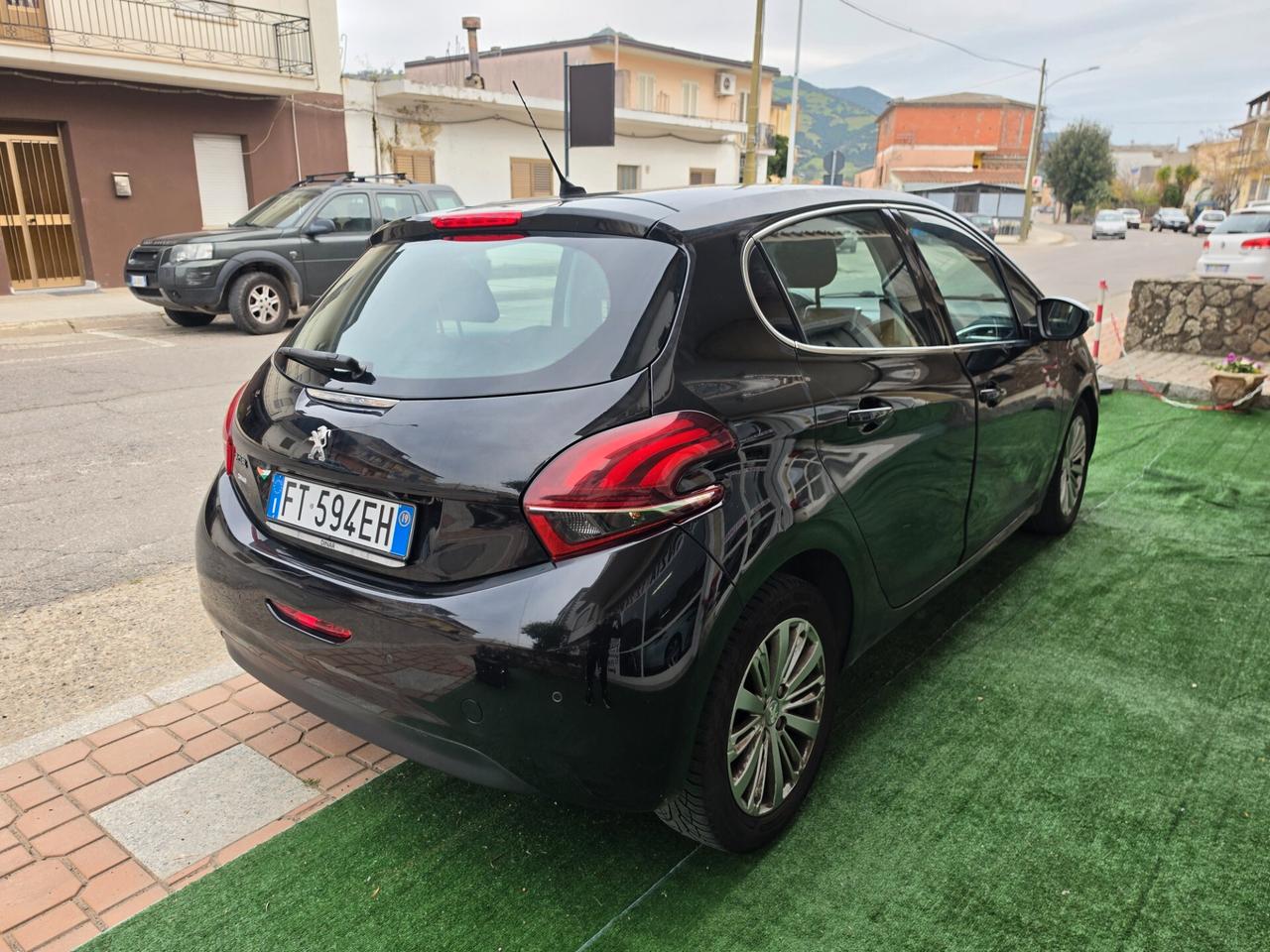 Peugeot 208 BlueHDi 100 S&S 5 porte Active