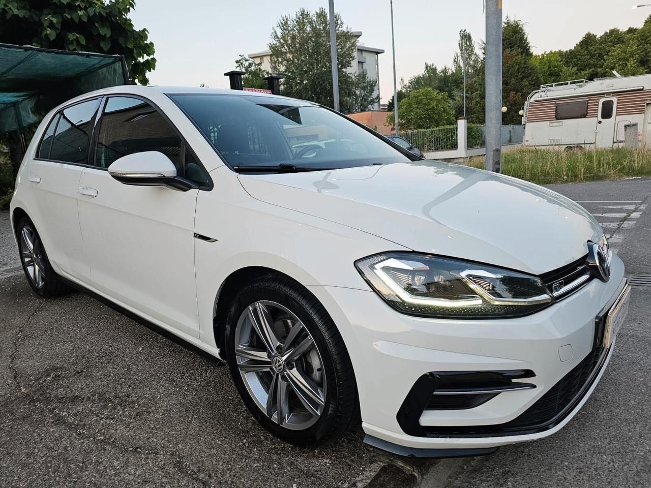 Volkswagen Golf 7.5 1.6 TDI 115cv R-Line*Bi-Xeno*Cockpit*Euro6*
