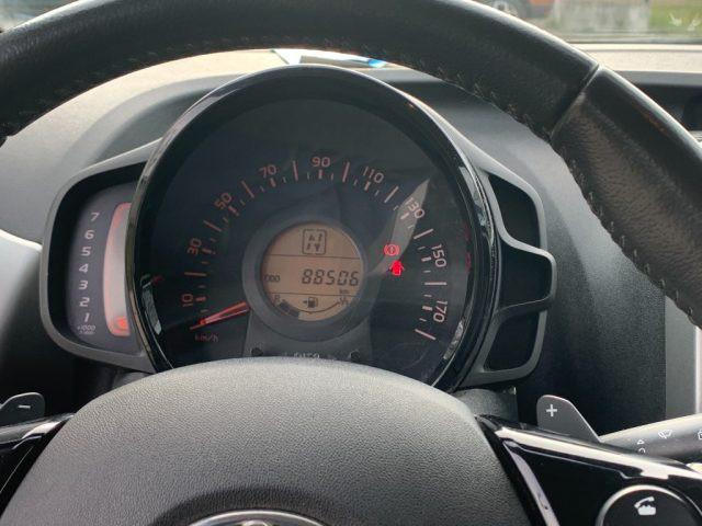 TOYOTA Aygo 1.0 VVT-i 69 CV 5 porte x-clusiv MMT