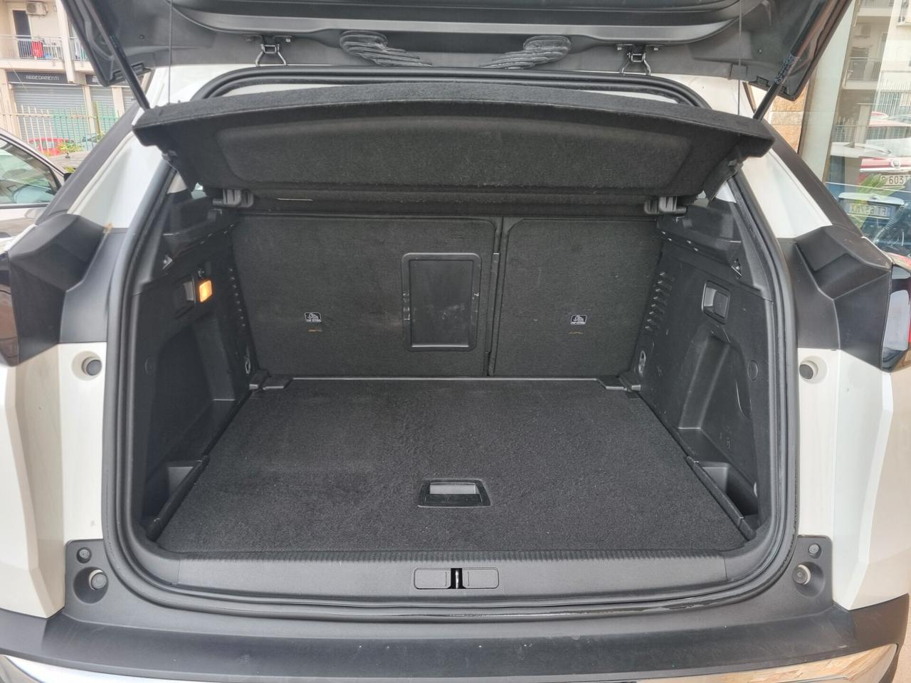 Peugeot 3008 BlueHDi 130 S&S Business