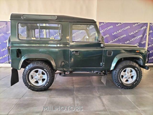 LAND ROVER Defender 90 2.5 Td5