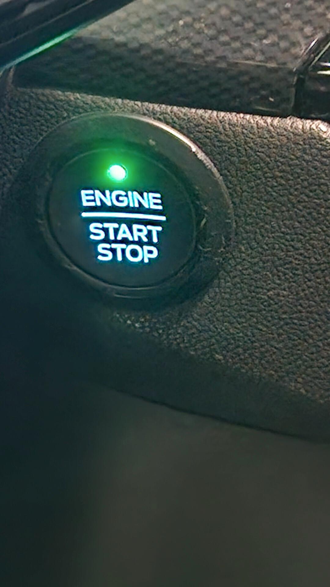 Ford Kuga 1.5 EcoBoost 2WD ST-Line Retrocam navi usb