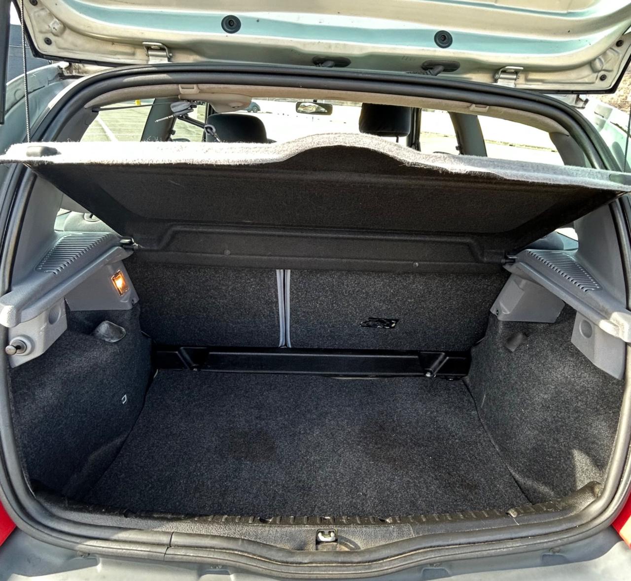 Renault Clio 1.2 3 porte RT Neopatentati 95.000km