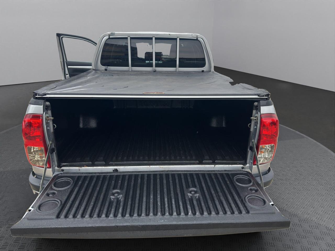 Toyota Hilux 2.4 d-4d double cab Lounge 4wd