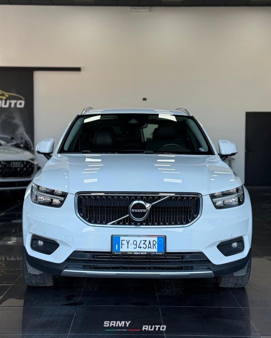 Volvo XC40 AWD