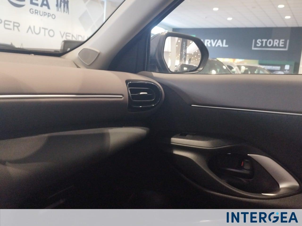 TOYOTA Yaris Cross 1.5h Lounge fwd 130cv e-cvt