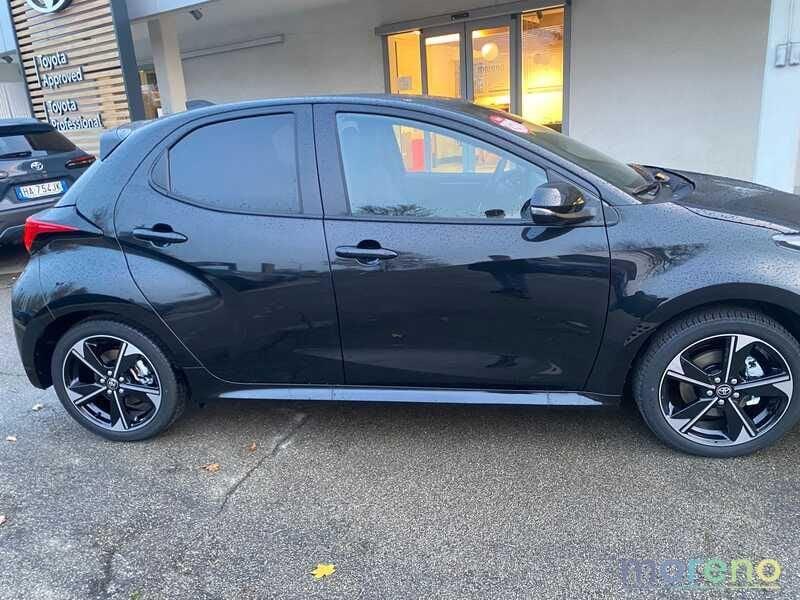 Toyota Yaris 1.5h 130 Lounge
