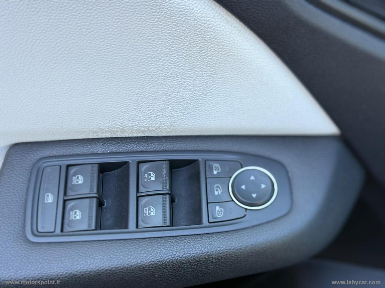 RENAULT Clio TCe 100 CV GPL Techno