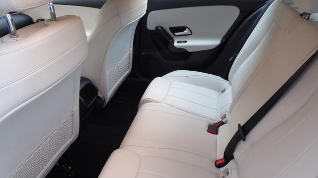 MERCEDES-BENZ A 180 d Automatic Business