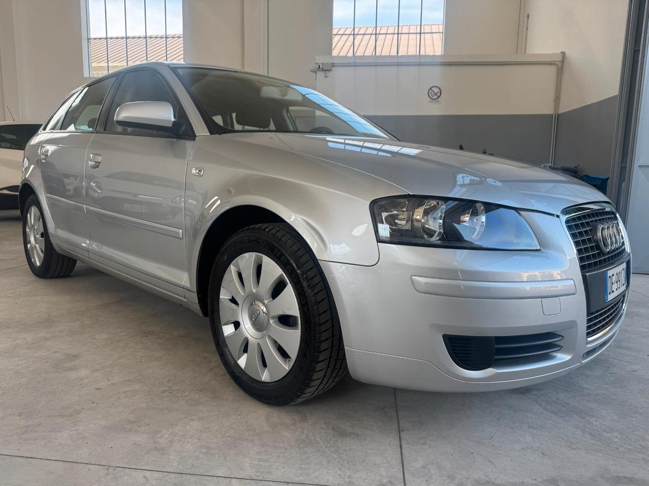 Audi A3 1.6 Attraction