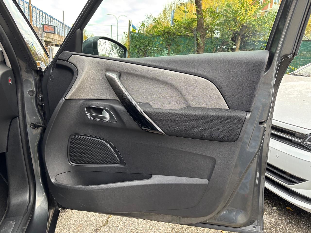 Citroen Grand C4 Picasso benzina 130cv 7 posti Shine