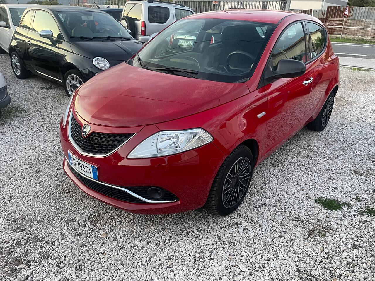 Lancia Ypsilon 1.3 MJT DIESEL