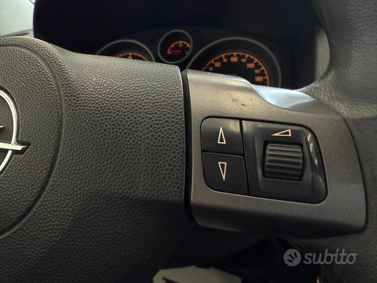 Opel Astra GTC 1.7 CDTI