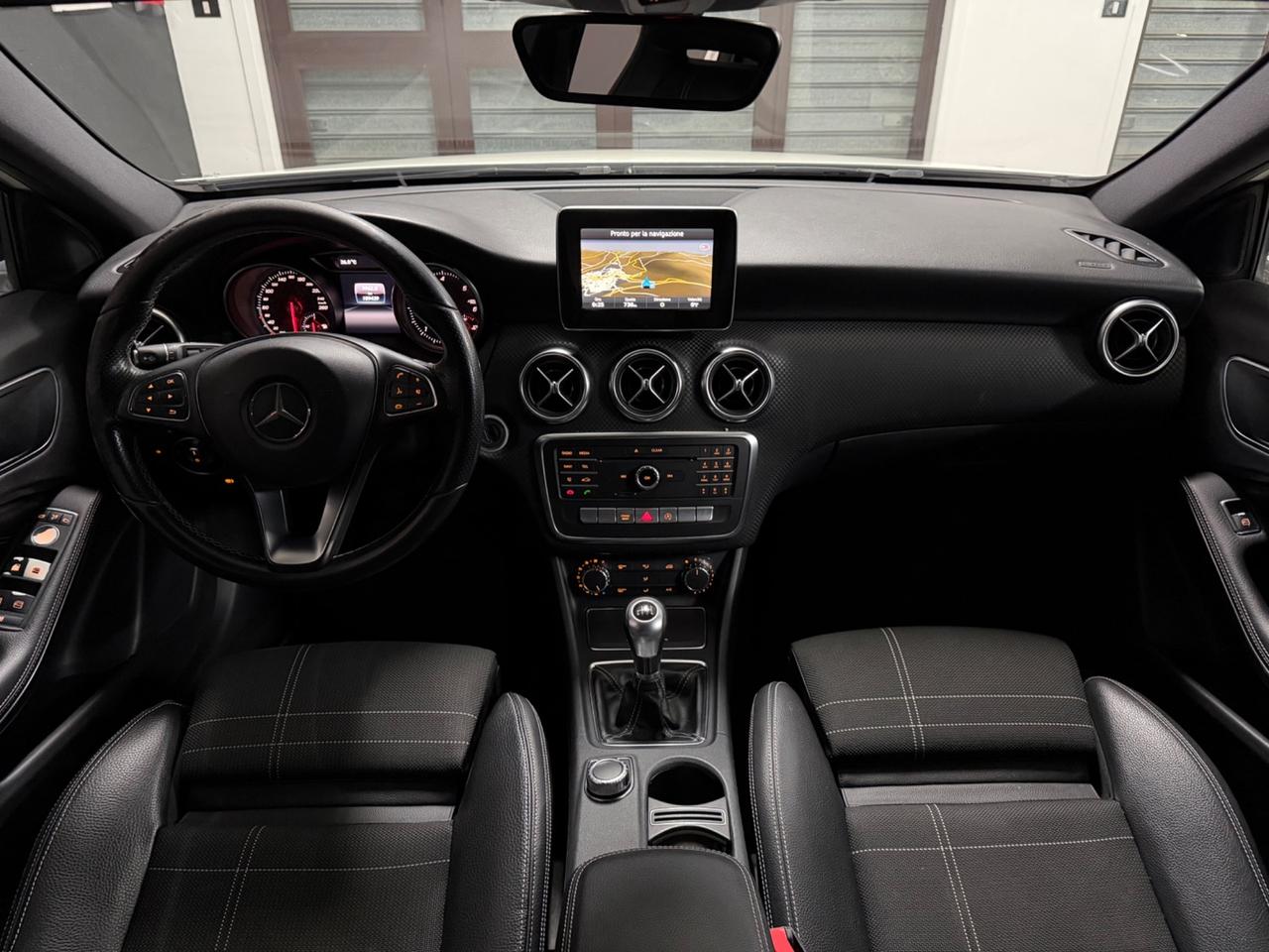 MERCEDES Classe A160d (90) Premium 2016