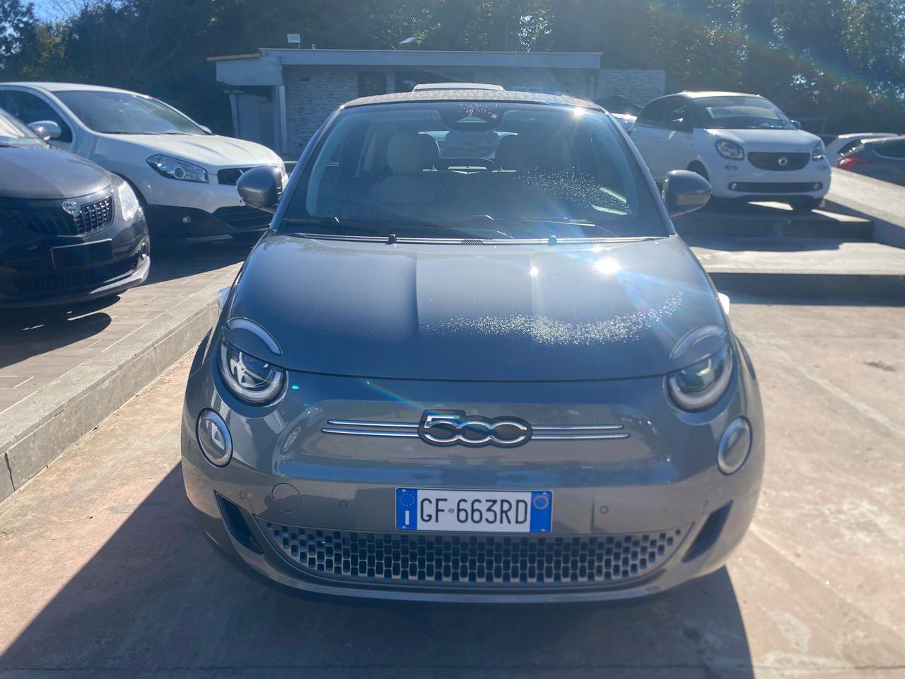 Fiat 500 La Prima Cabrio 42 kWh