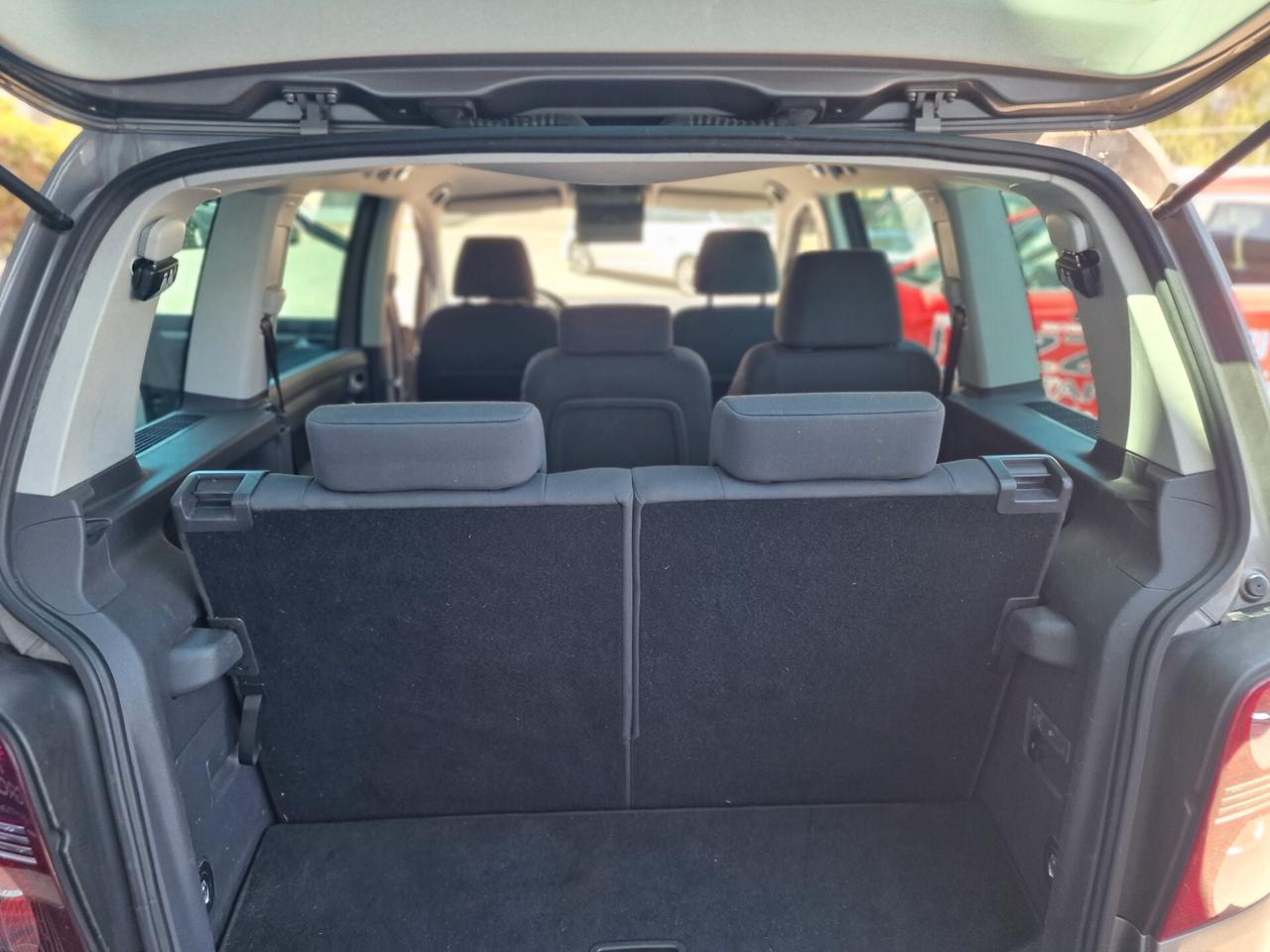 Volkswagen Touran 2.0 Trendline Ecofuel