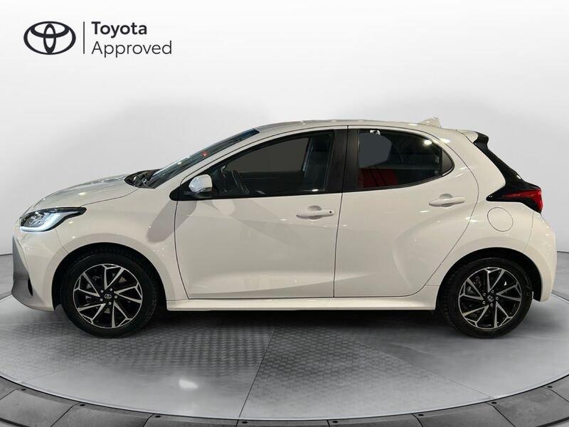 Toyota Yaris Hybrid Trend MY22