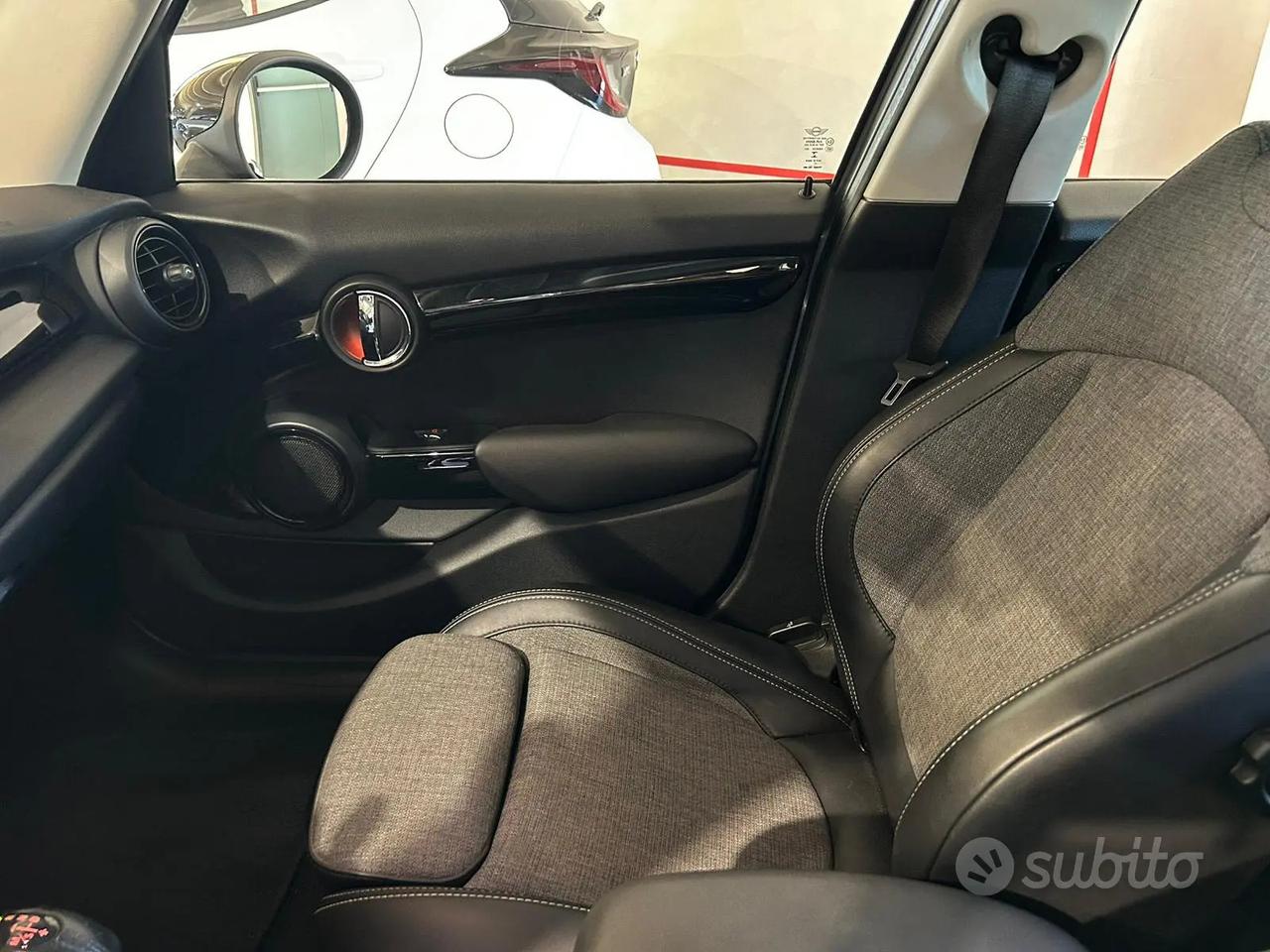 MINI COOPER 1.5