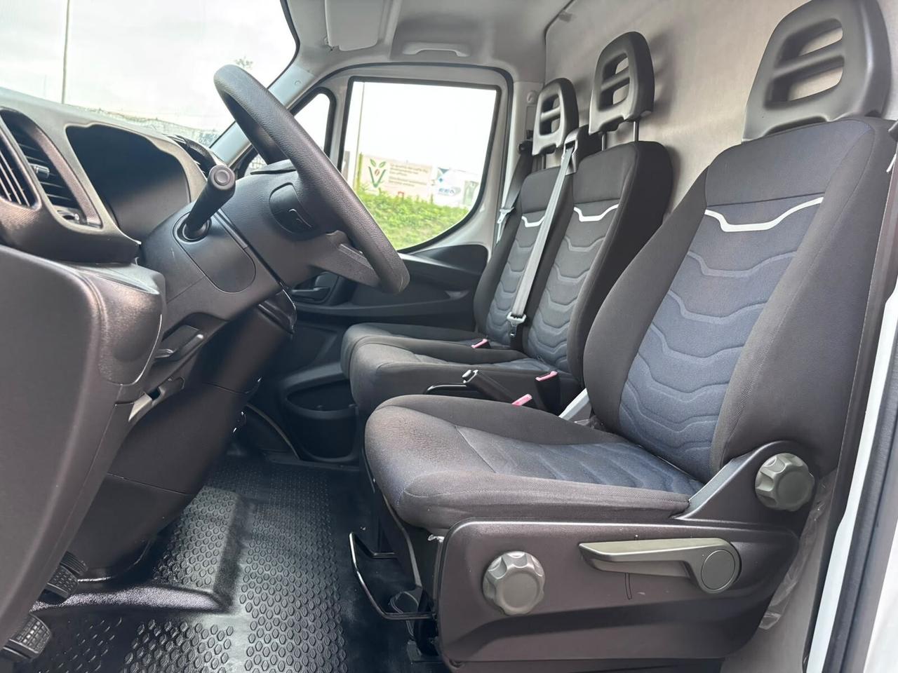 IVECO DAILY 35 S 12 H2