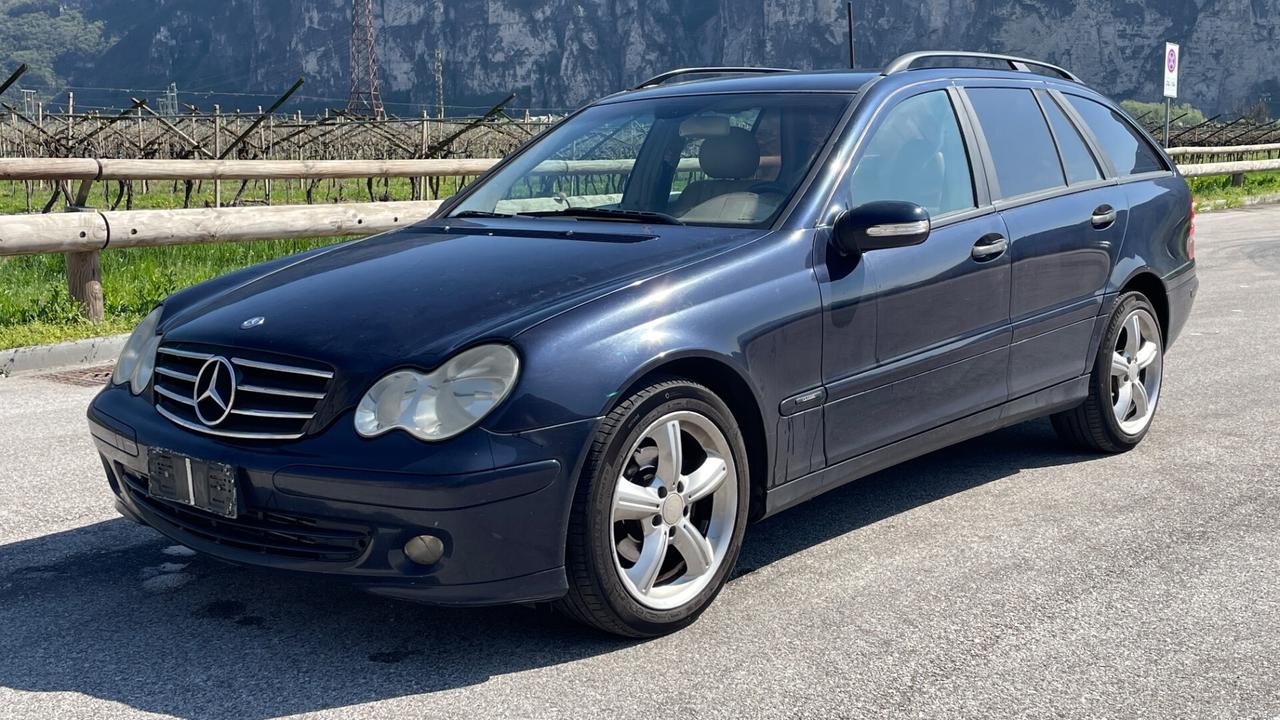 MERCEDES C200CDI SW MANUALE *EXPORT* - 2006