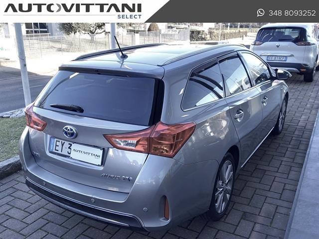 TOYOTA Auris Touring Sports 1.8 Hybrid Lounge CVT