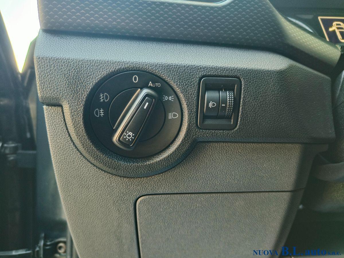 VOLKSWAGEN - T-Cross - 1.0 TSI Style