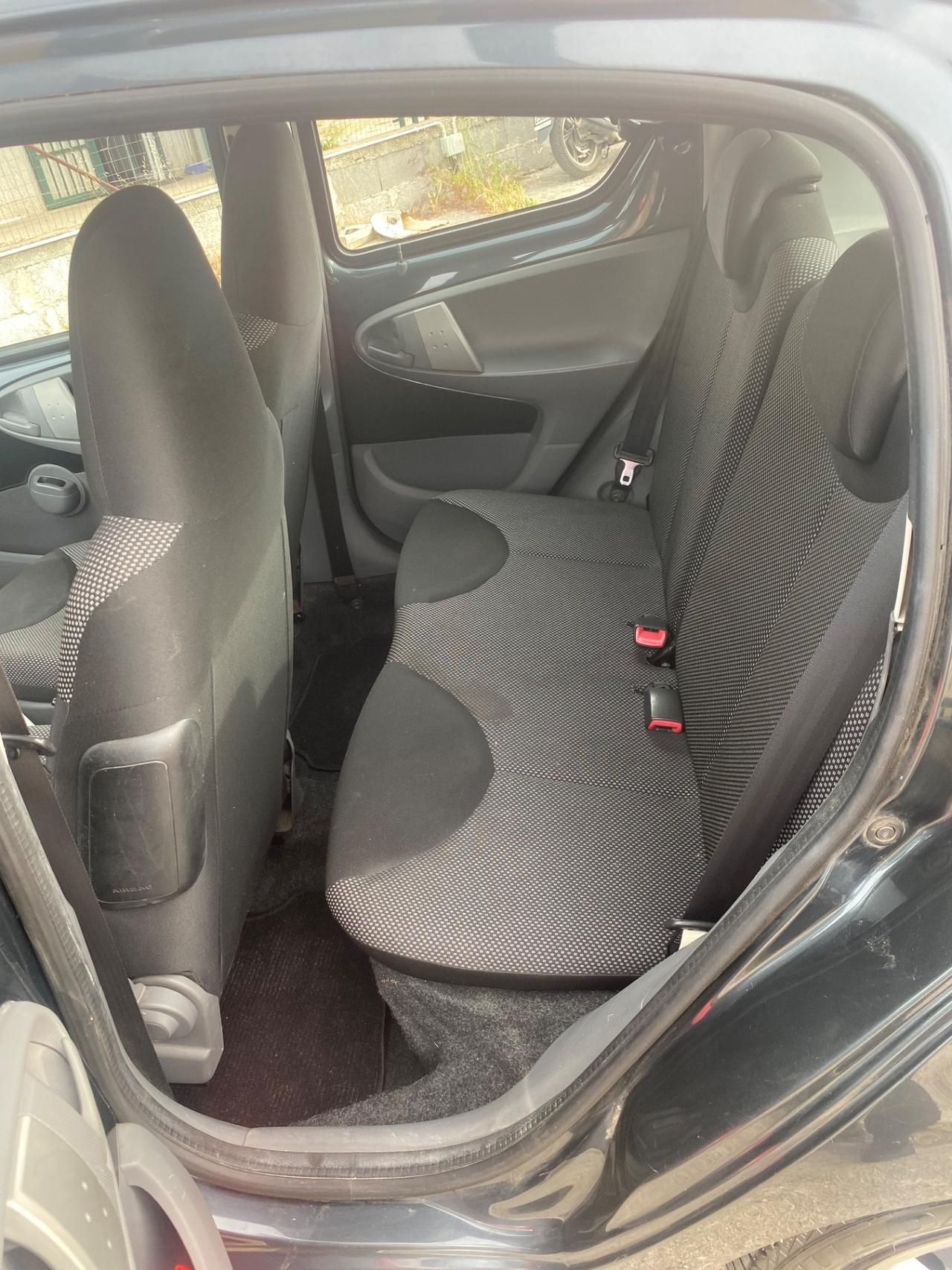 Toyota Aygo 1.0 12V 5 porte Sol 12 MESI GARANZIA