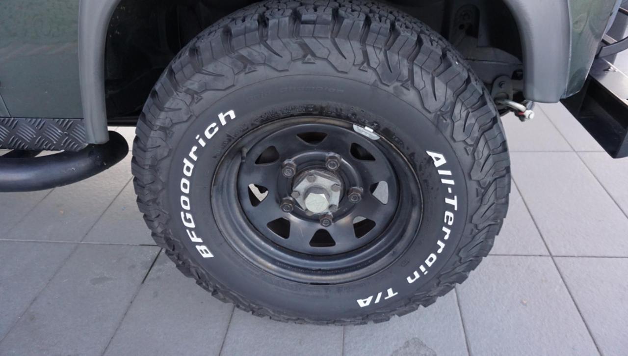 Land Rover Defender 110 2.5 Td5 cat S.W. S