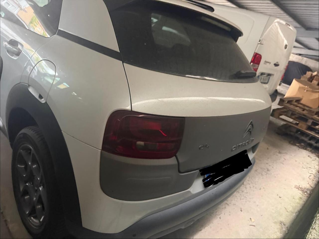 Citroen C4 Cactus (motore fuso )PureTech 82 Shine neopatentati (Motore fuso)