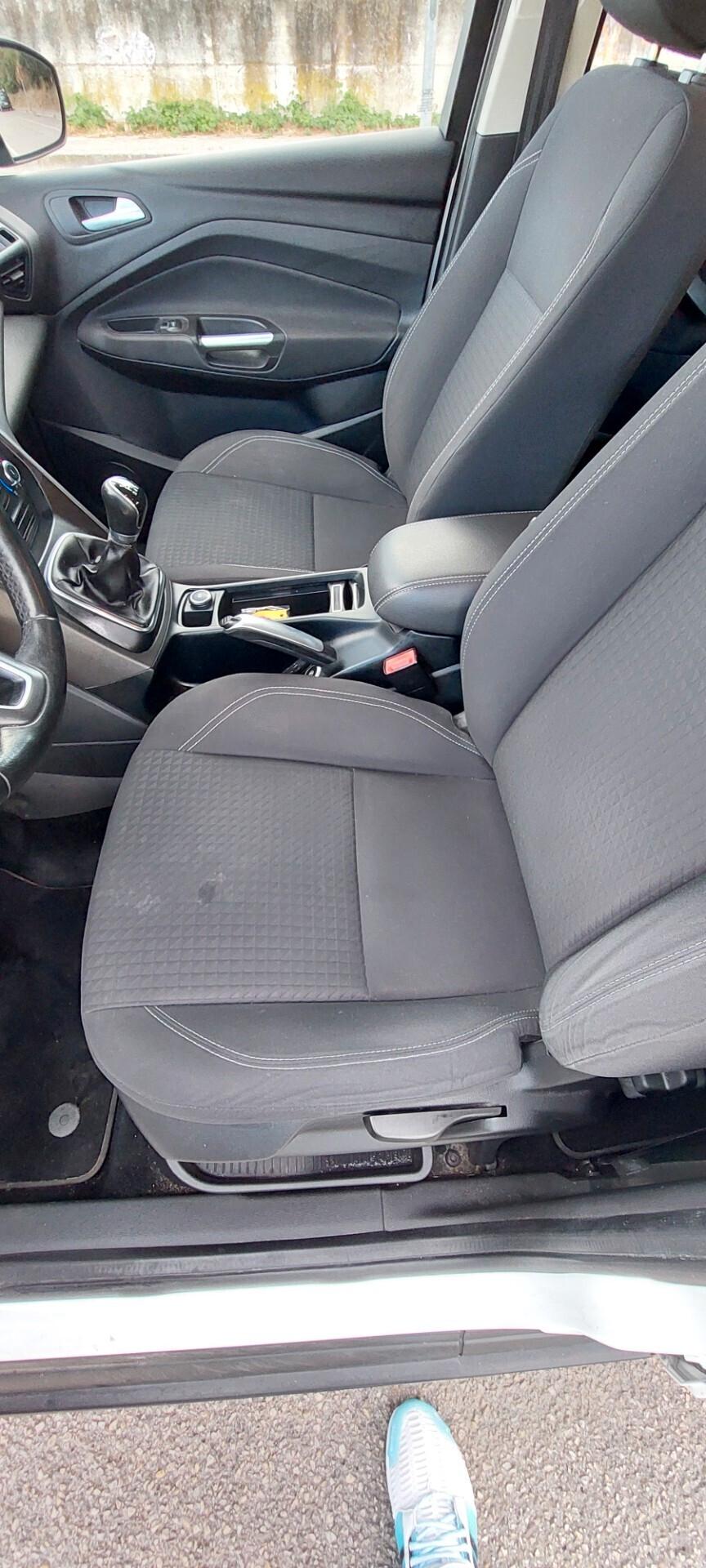 C-MAX 1,6 GPL DI SERIE 120 CV TITANIUM NAVI TELEFONO SENSORI FULL FULL IMPECCABILE