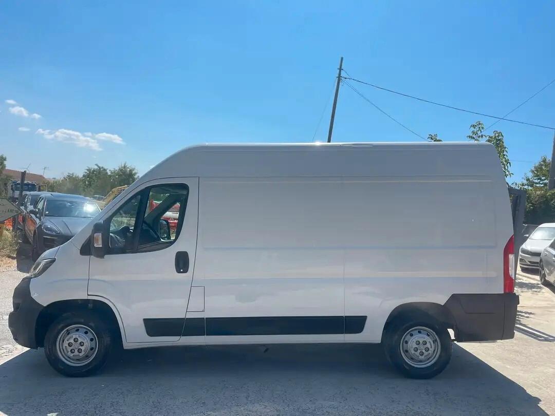 Peugeot Boxer 2.2 BlueHDi 140CV L2H2