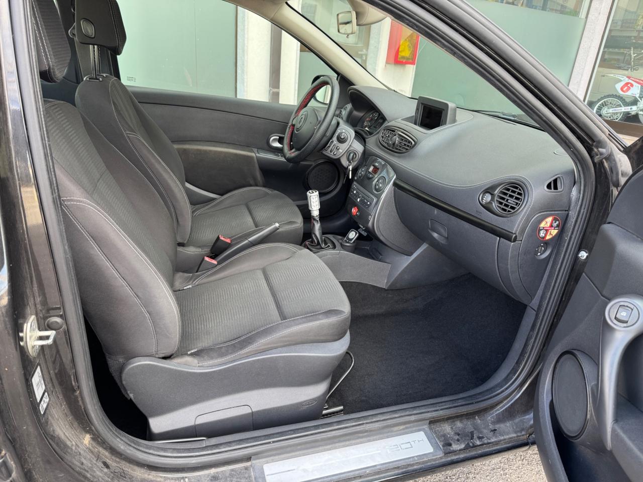 Renault Clio 1.2 16V 3 porte Luxe 2010