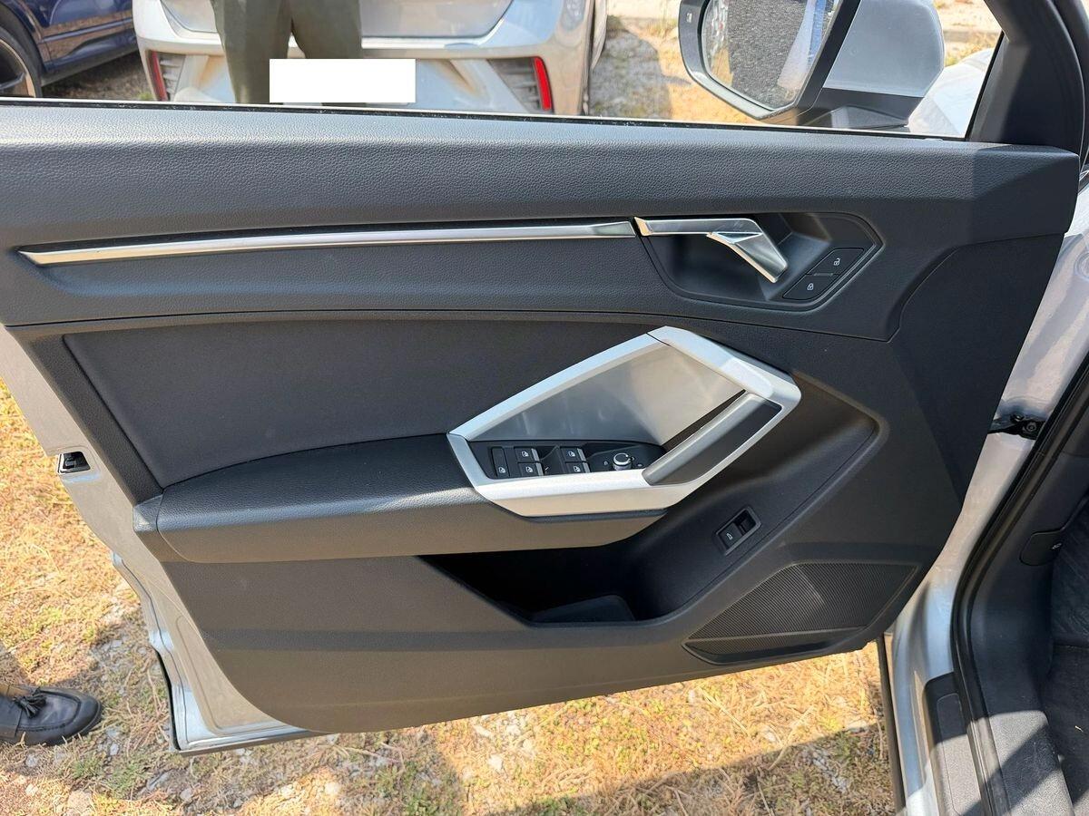 Audi Q3 40 TDI quattro S tronic Business "IN ARRIVO"