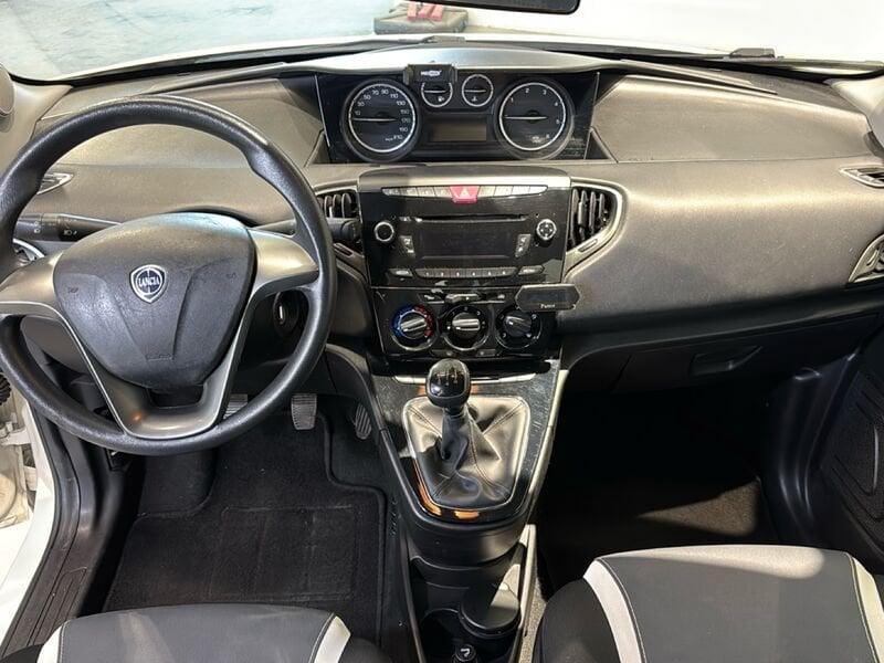 Lancia Ypsilon 1.3 MultiJet 95cv Elefantino