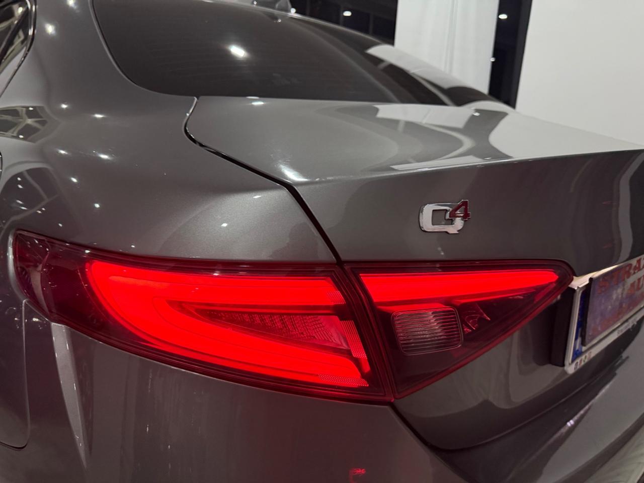 Alfa Romeo Giulia 2.2TurboD210CV Q4 VELOCE IPERFULL2018