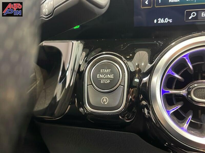 Mercedes-Benz GLA GLA 200 d Automatic Premium *Tetto Apribile*